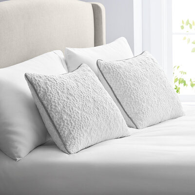 comfort fit curved pillow